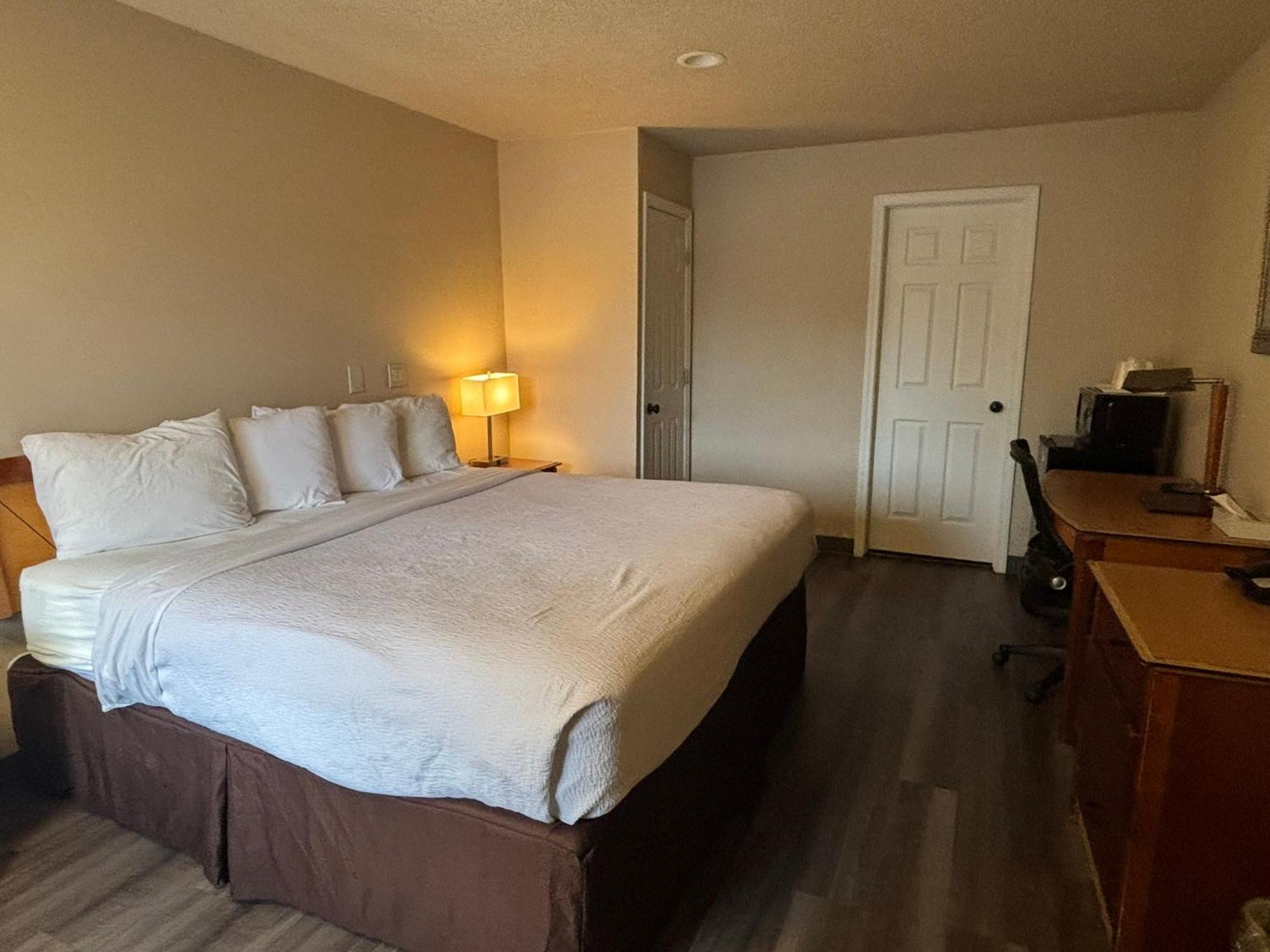 Skyway Inn - Seatac Luaran gambar